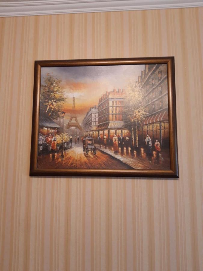 Квартира На Углу Ул. Титова И Пр. Богдана Хмельницкого Dnipro Exterior foto